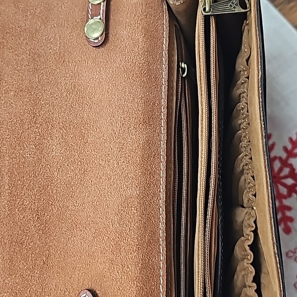 Patricia Nash crossbody - Picture 4 of 8